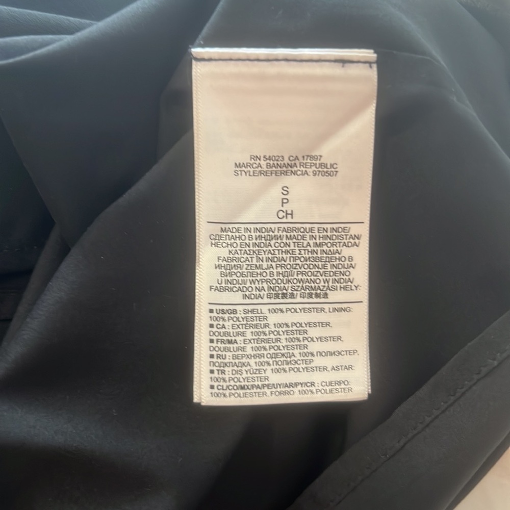 Banana Republic black top S - Picture 4 of 4